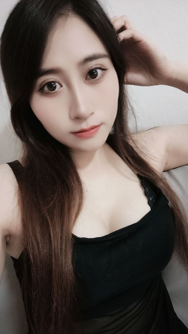 白兔。 年龄：23 2