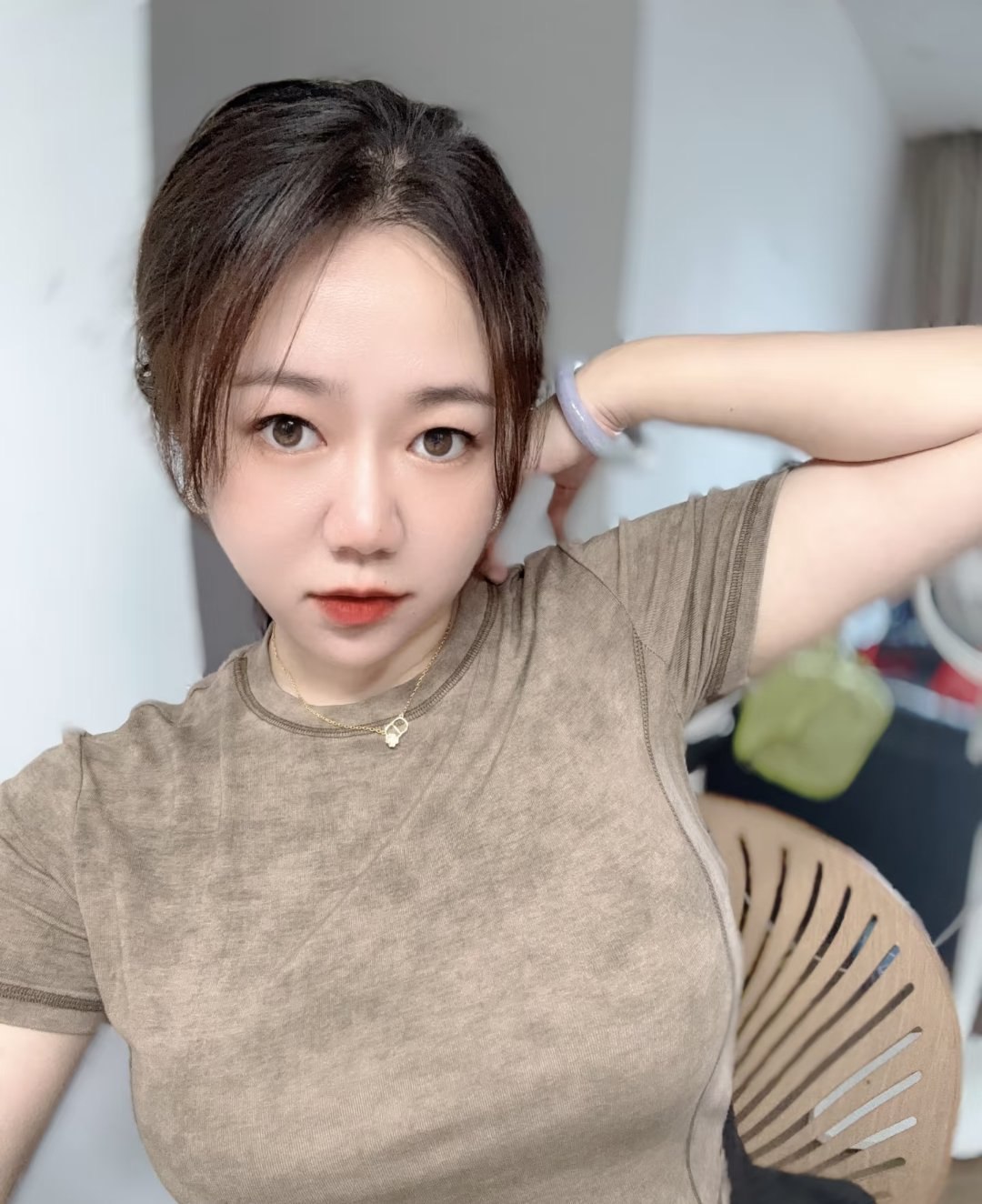 白云36E爆乳离异少妇-小小 2