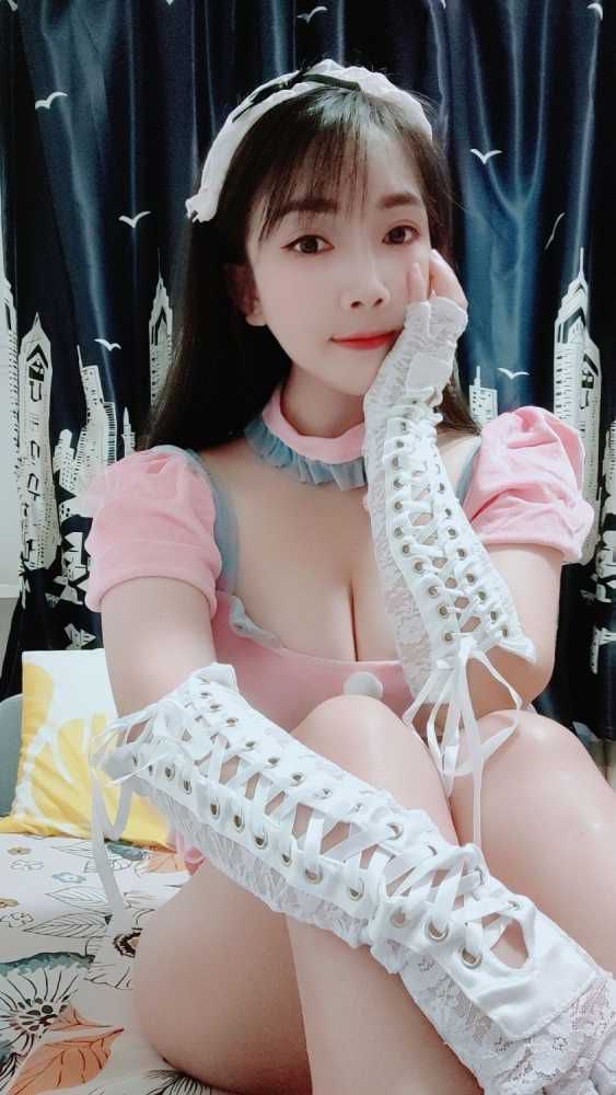 黄埔爱丽 24
