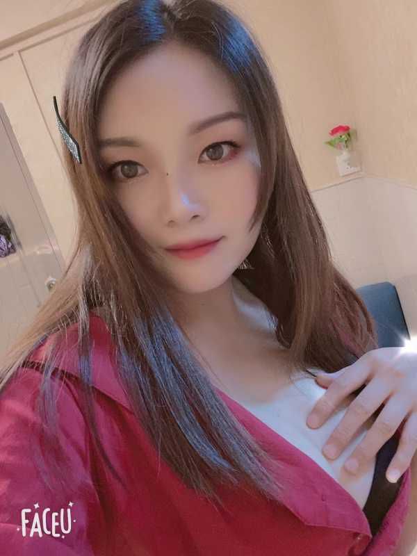 白云沙贝小姐姐夏天