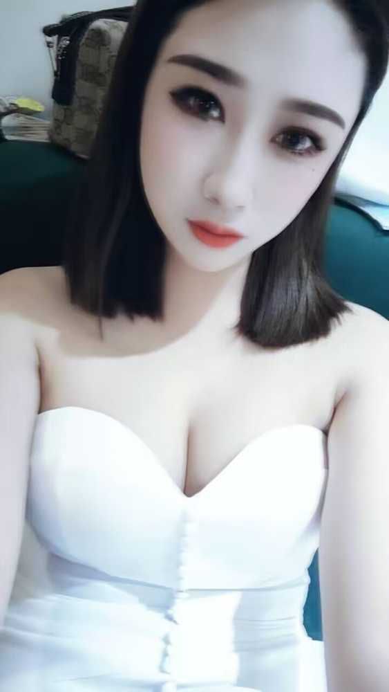越秀长腿小依娜