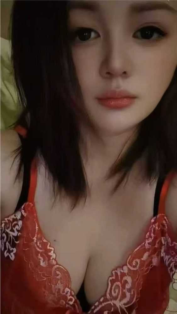 白云36D大胸KISS姐姐-小雪 3