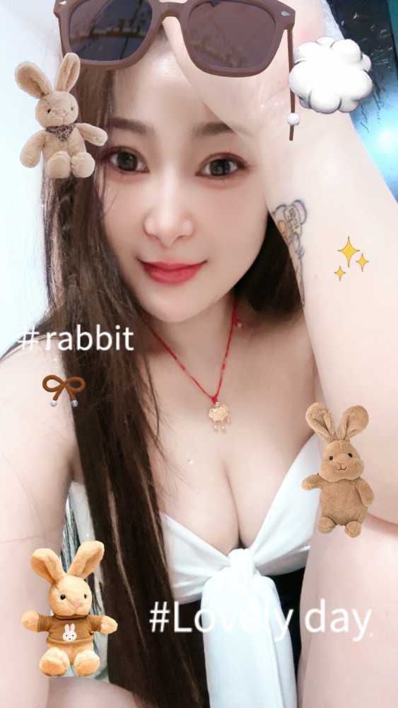 大石美人痣少妇VV 23