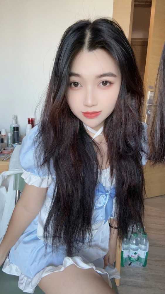 花都新人刚下海服务小凤 4