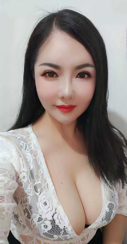 天河天然大胸美女王丽