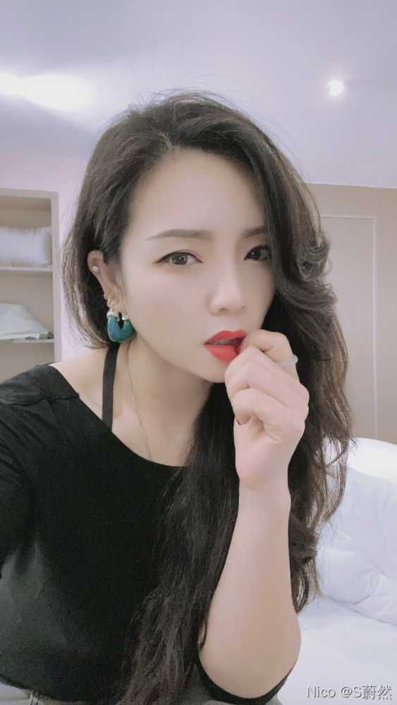 真正大长腿服务女王蔚蔚 12