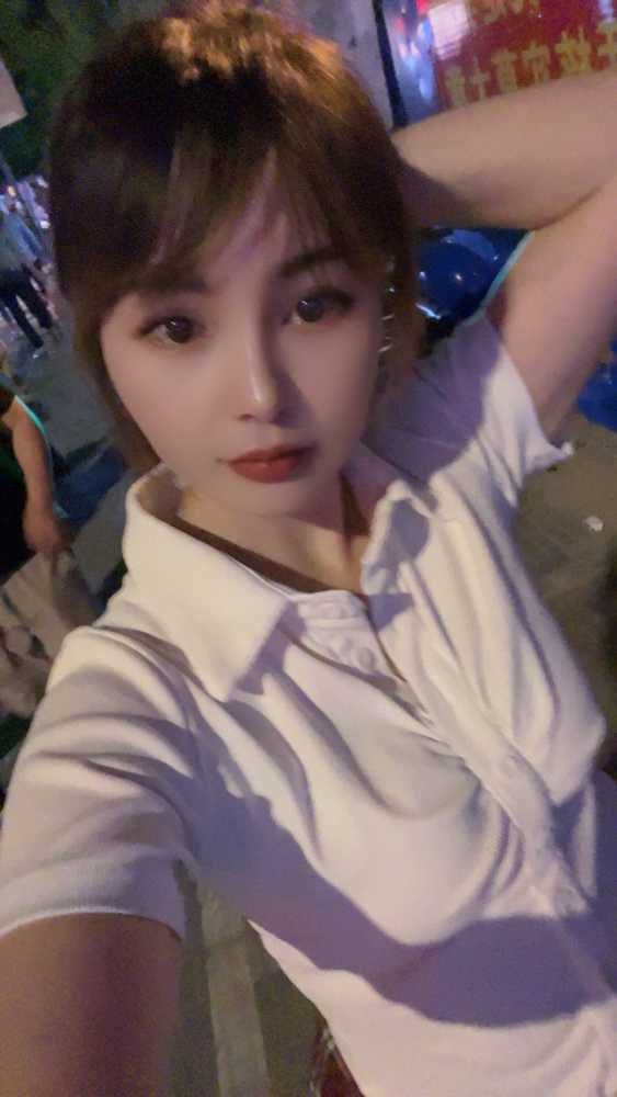 花都舌吻女王圆圆 10