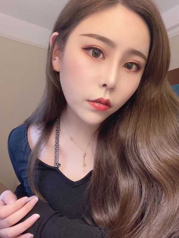 小曼希 18