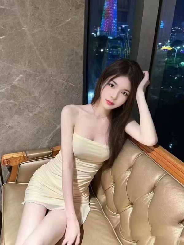 西村小莉 10