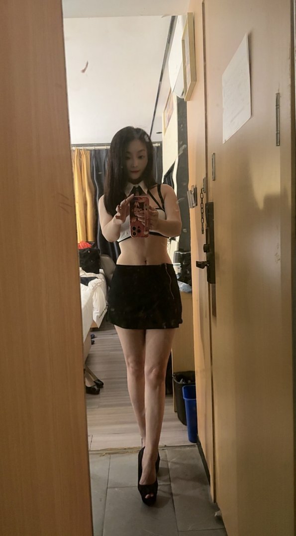 白云性感白嫩小姐姐-倩倩 2