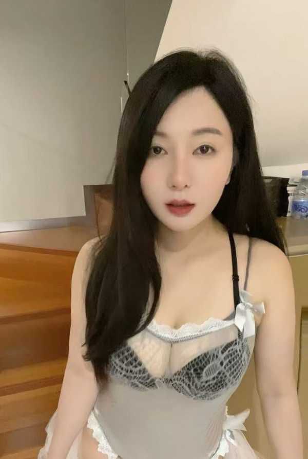 花都丰满媚儿 15