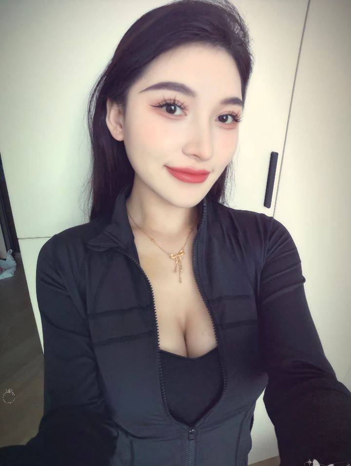 天河气质女神-柳如烟主图