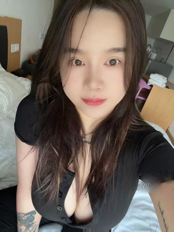 花都舌吻女王圆圆 5