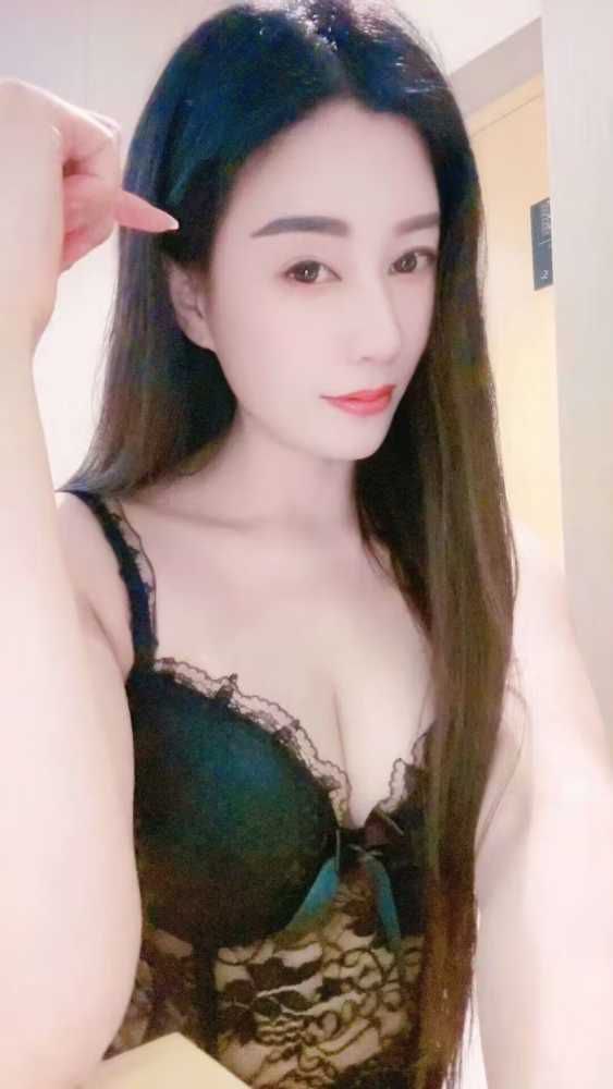 越秀珊珊 19