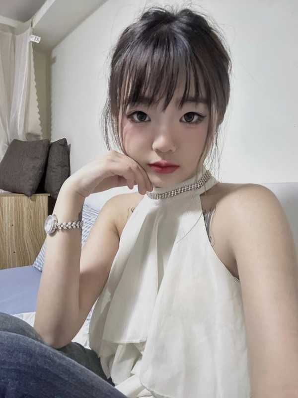 黄埔嫩妹小然 22