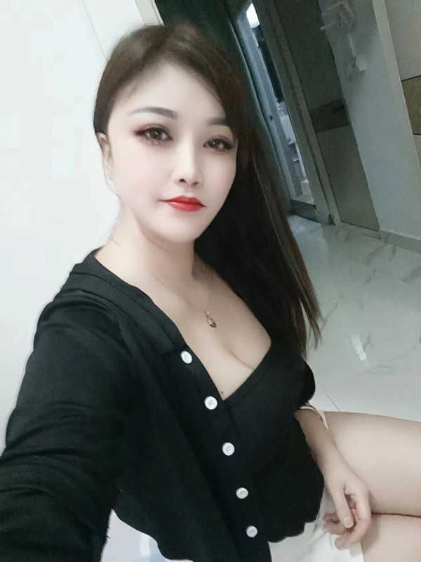 白云少妇鑫鑫 12