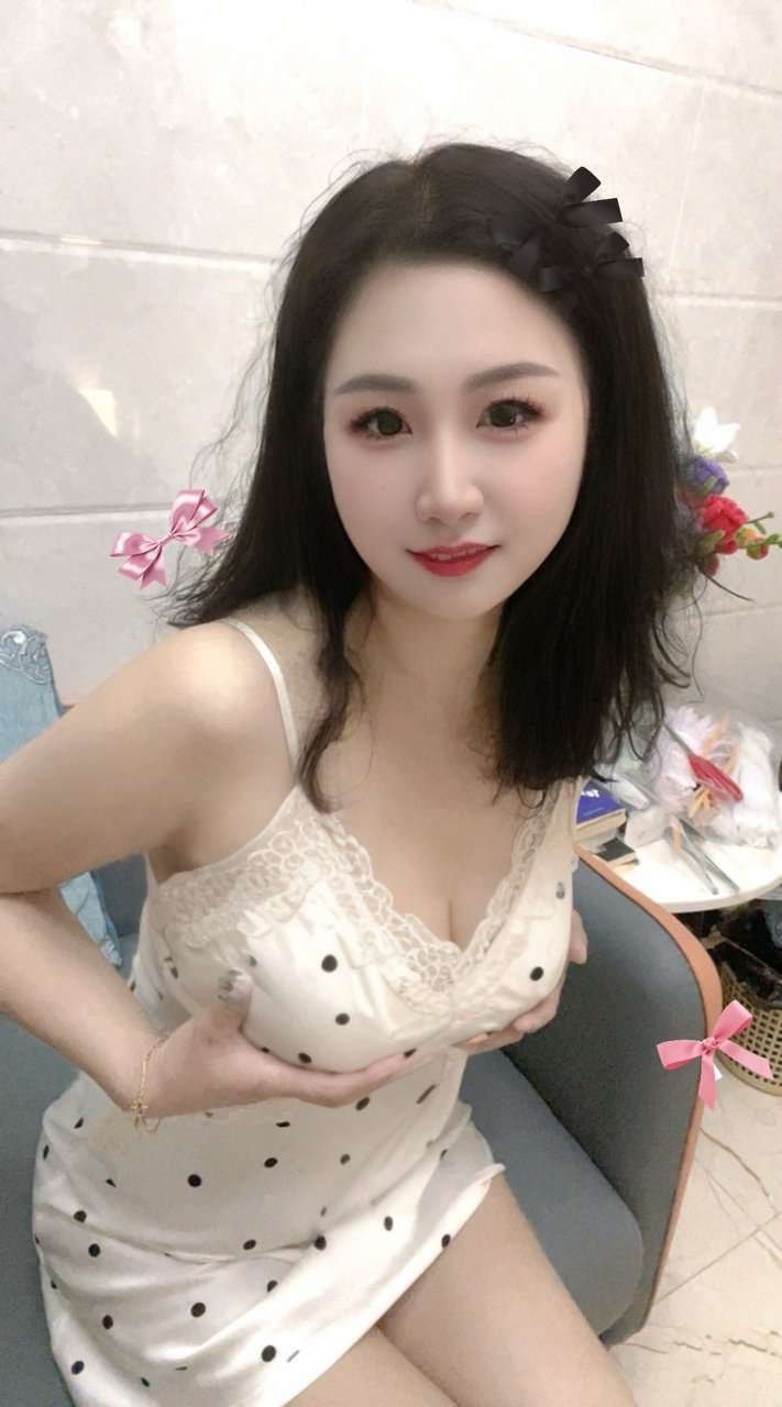 莞式会所老师下海 芊芊