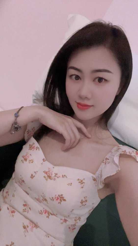 天河36C美艳少妇小茜 18