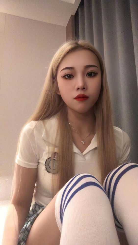00后雪儿 4