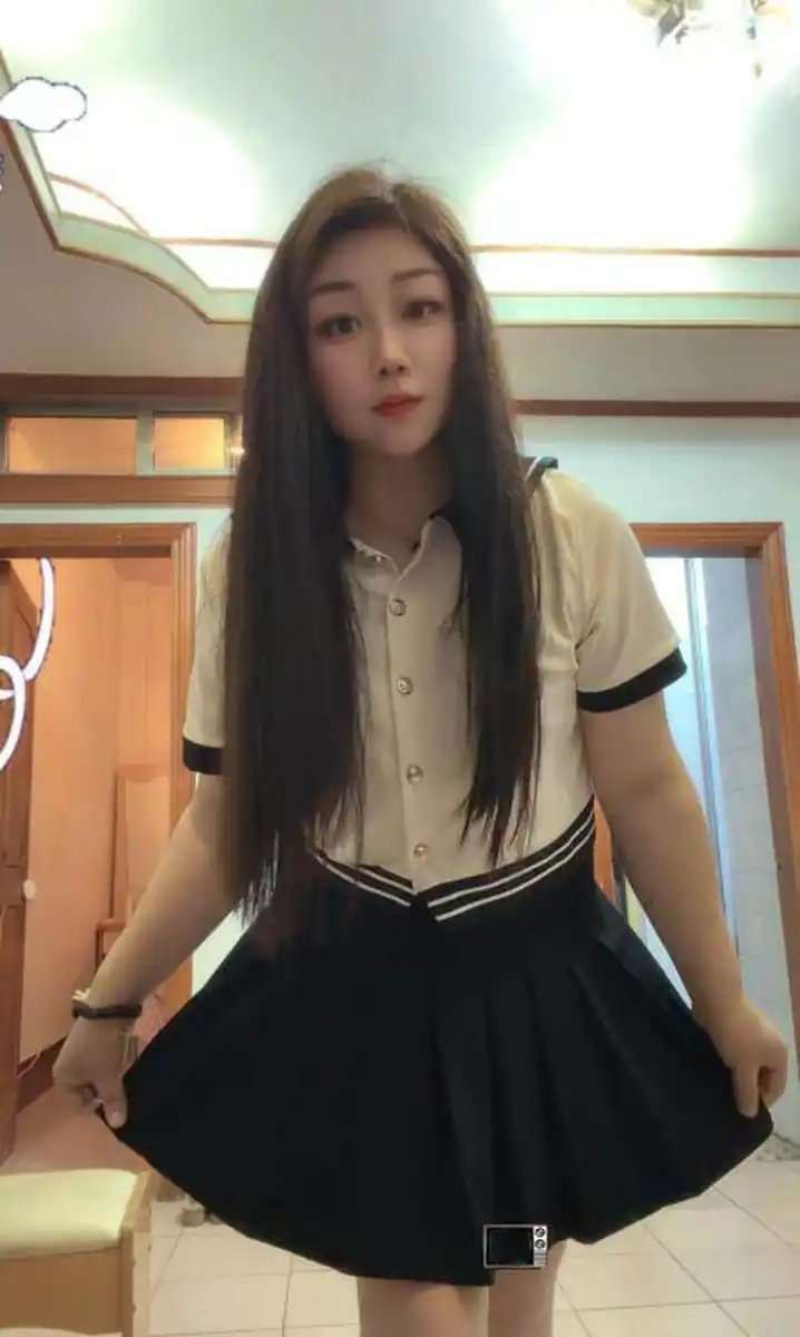 天河新人反差嫩妹-佳佳 4