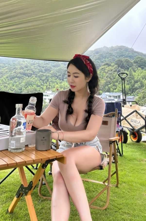 黄埔E奶小师妹 3