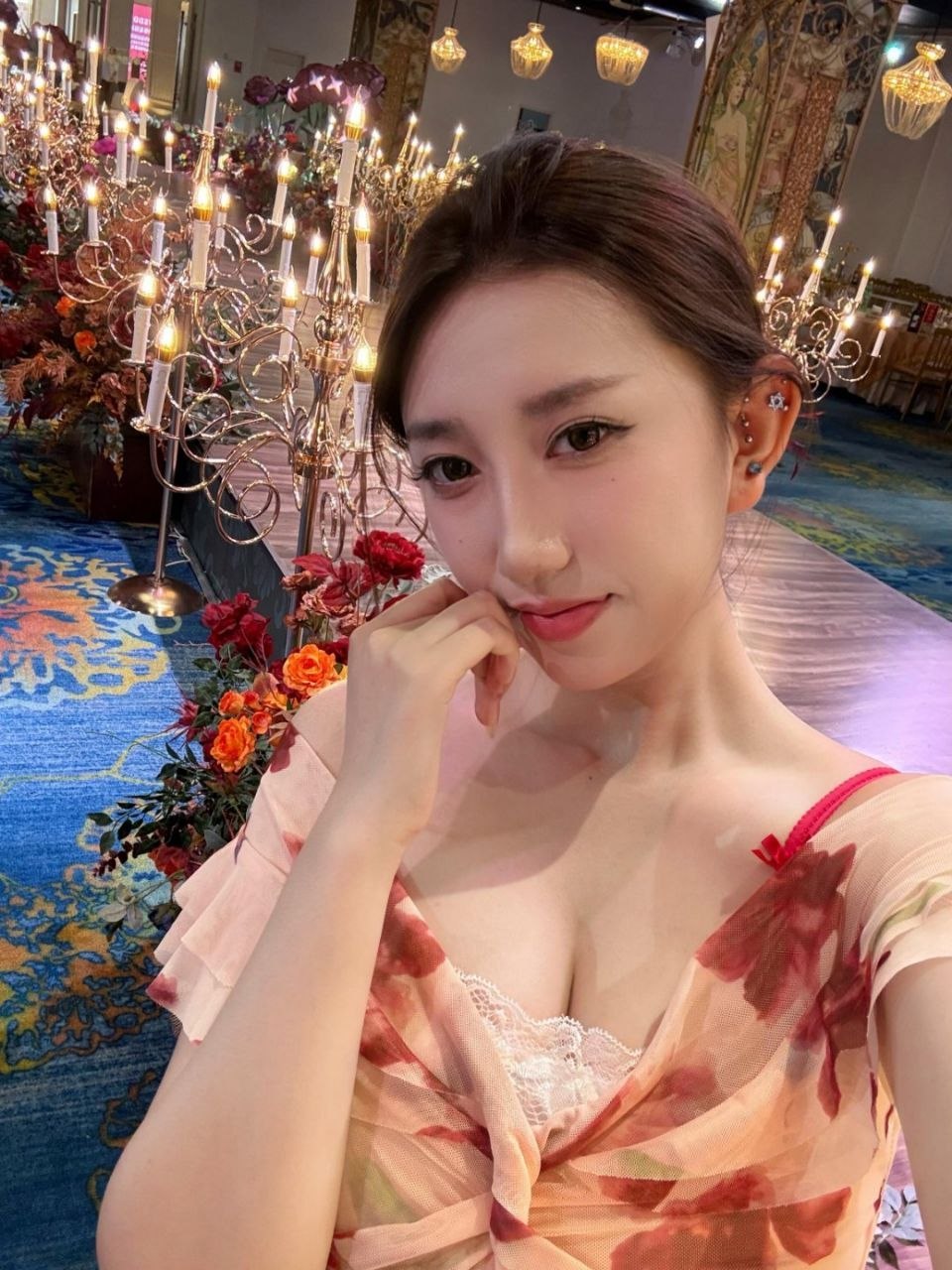 已婚少妇初兼职-小泡泡 2