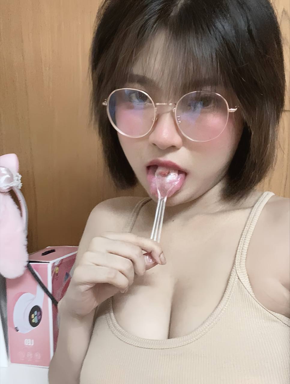 海珠极品敏感sao货-蔡花花 4