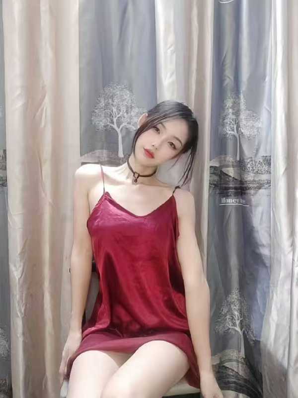 越秀风骚舌吻女神-西西 22