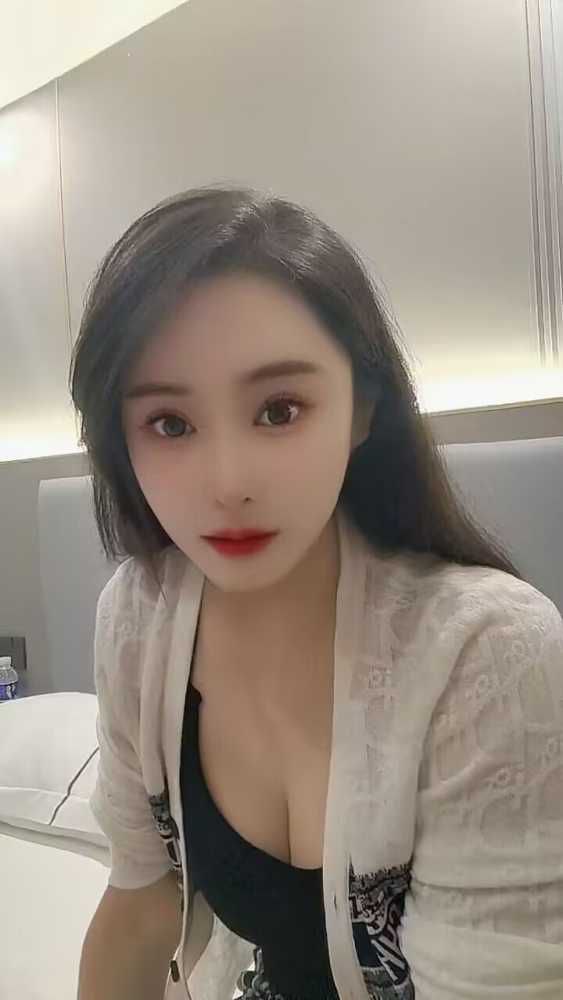 黄埔E奶小师妹 8