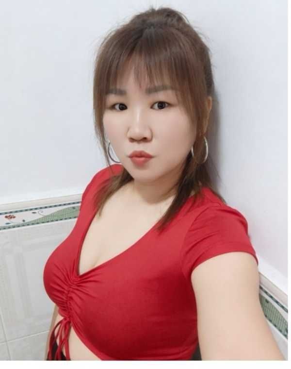 番禺E杯新少妇服务骚身材好-莉莉