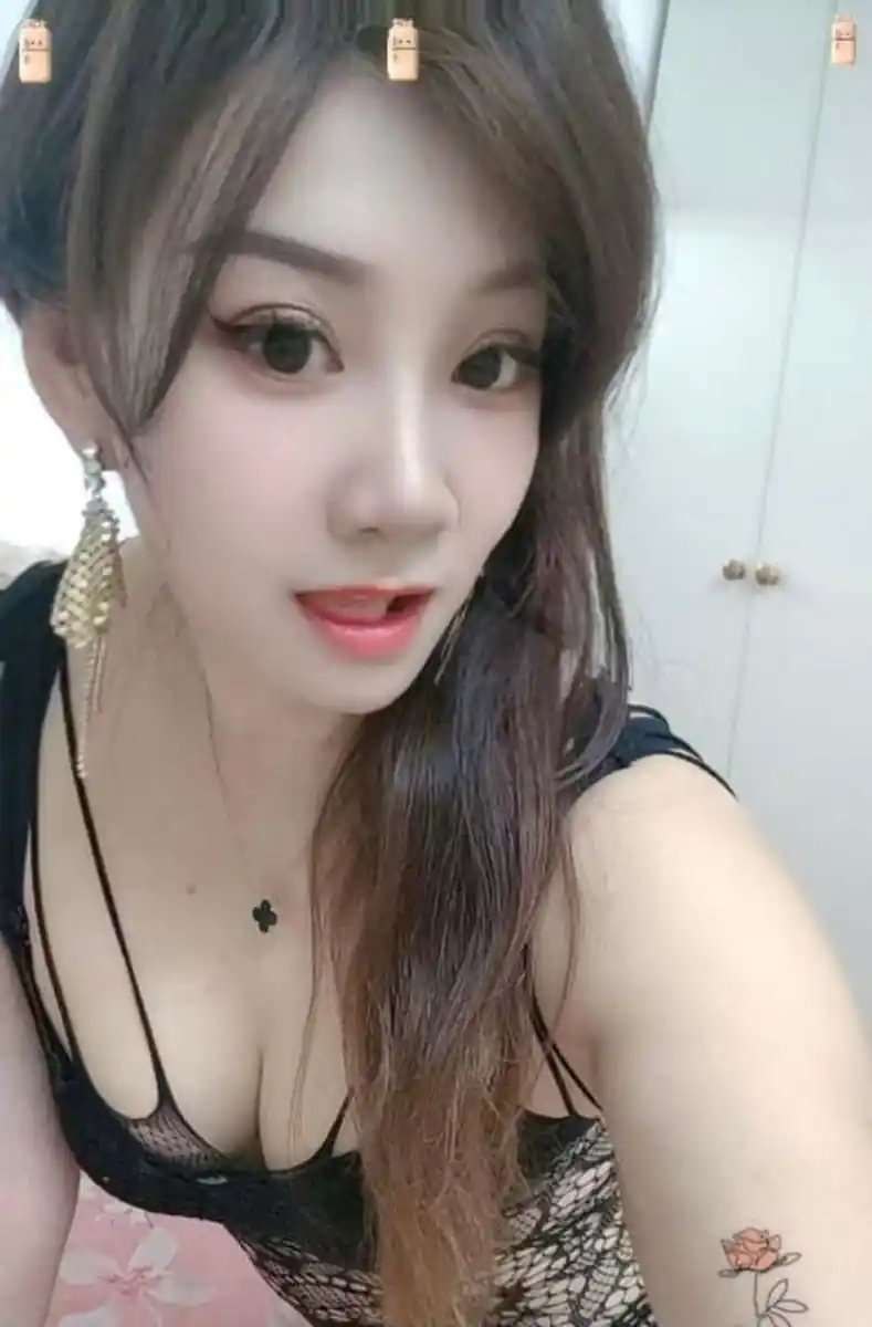 白云百分百真人自做服务一流-草莓 5