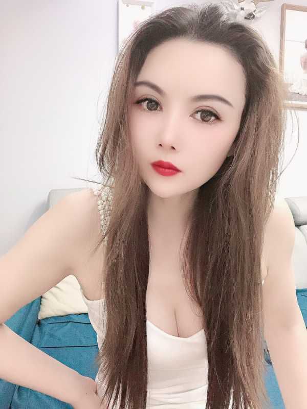 小情  年龄: 25 岁 22