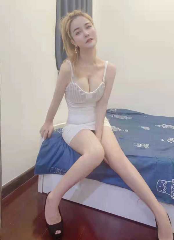海珠风骚奶白馨馨