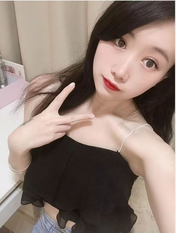 越秀风骚舌吻女神-西西 16