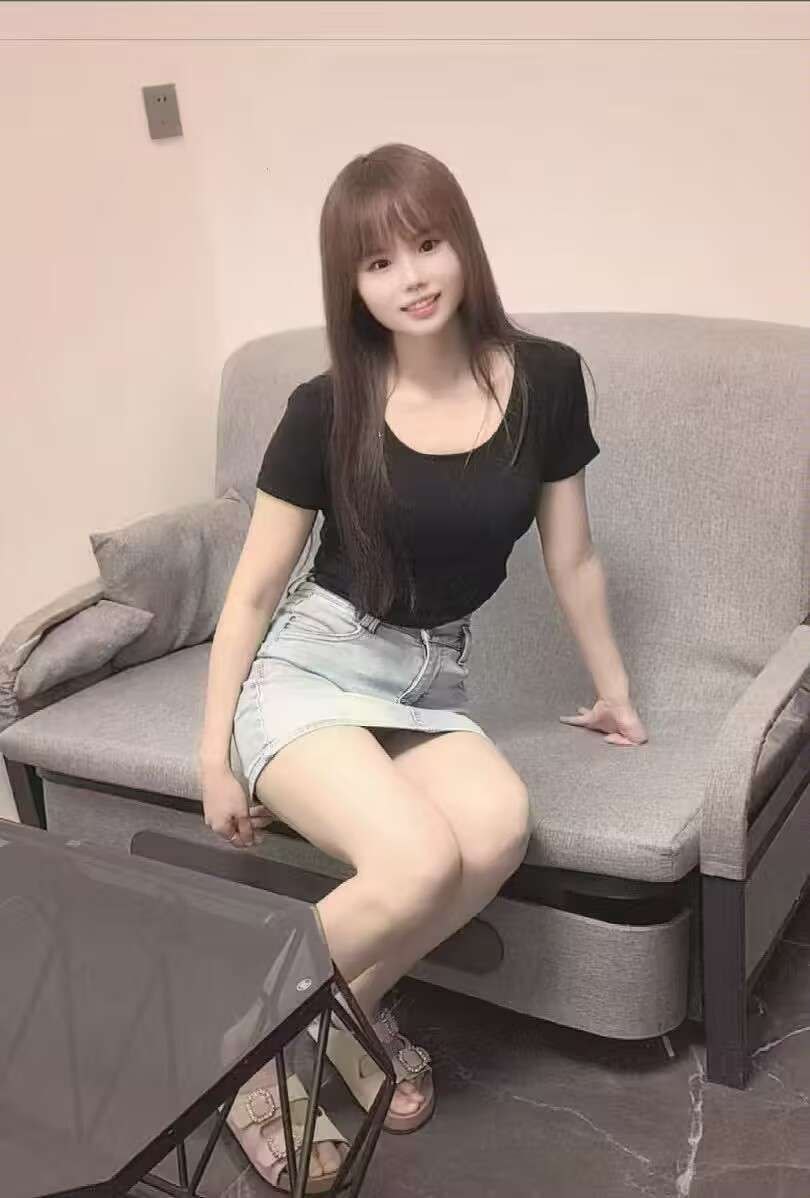 白云清纯粉嫩水多小美女 -妃妃