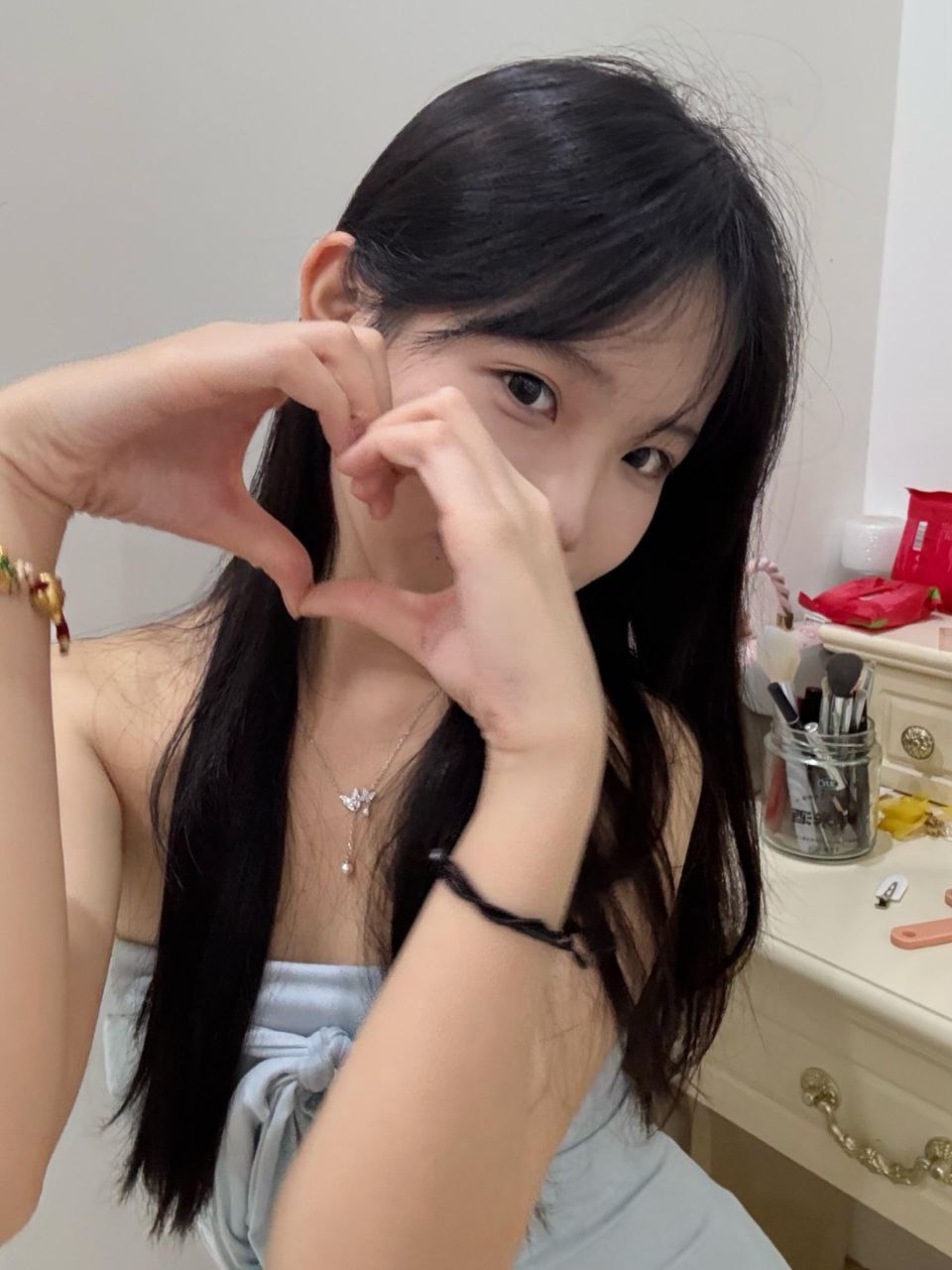 极品萝莉嫩妹自做可外出-泡芙 4