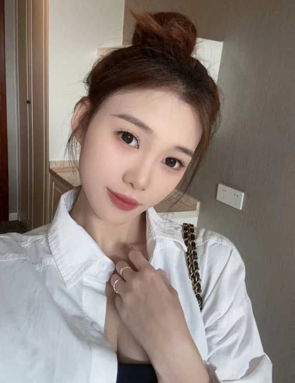 越秀新人苏苏susu 26