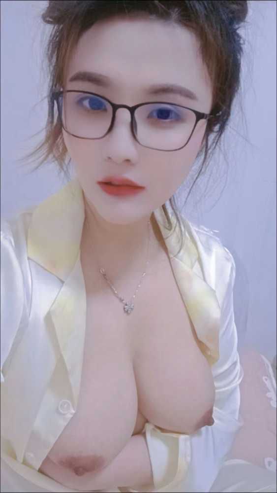 黄埔美女下海彤彤 16