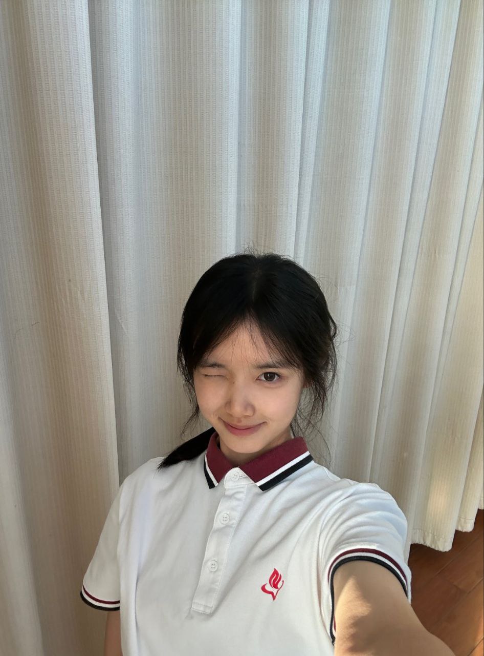 白云刚刚下海–小魔女 6