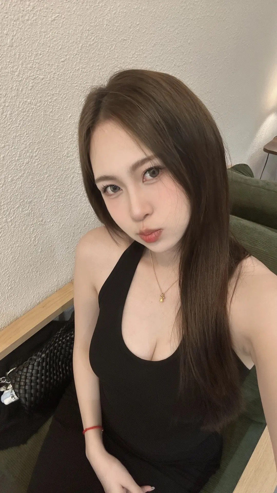 番禺反差白皙美眉-小妍 4