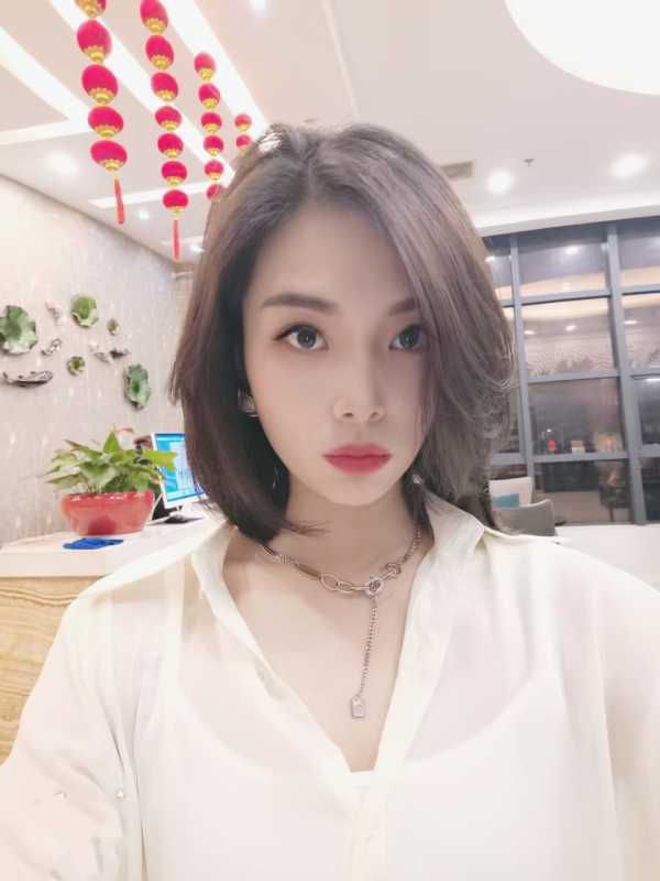 越秀长腿小依娜 2