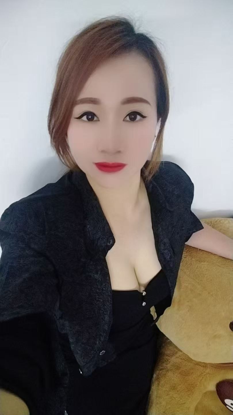 白云新人会所下海–小黎 2