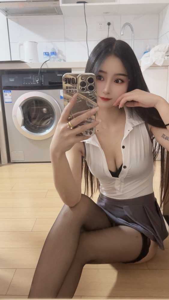 黄埔美女下海彤彤 25