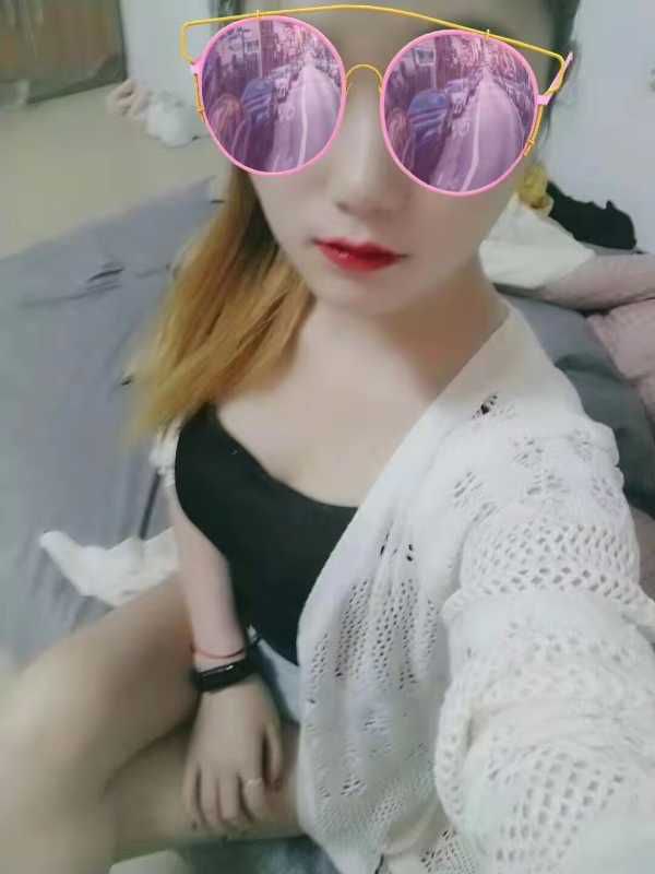 越秀珊珊 22
