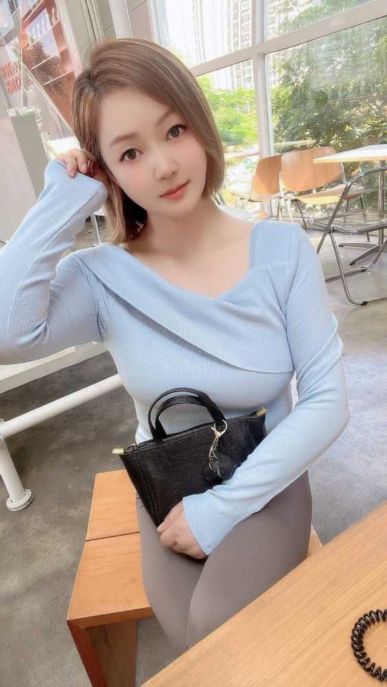 越秀服务型–婉柔 19