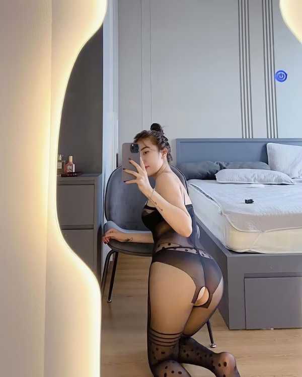 白云会所老师兼职伊涵 14