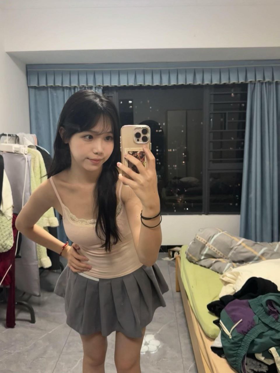 极品萝莉嫩妹自做可外出-泡芙 2