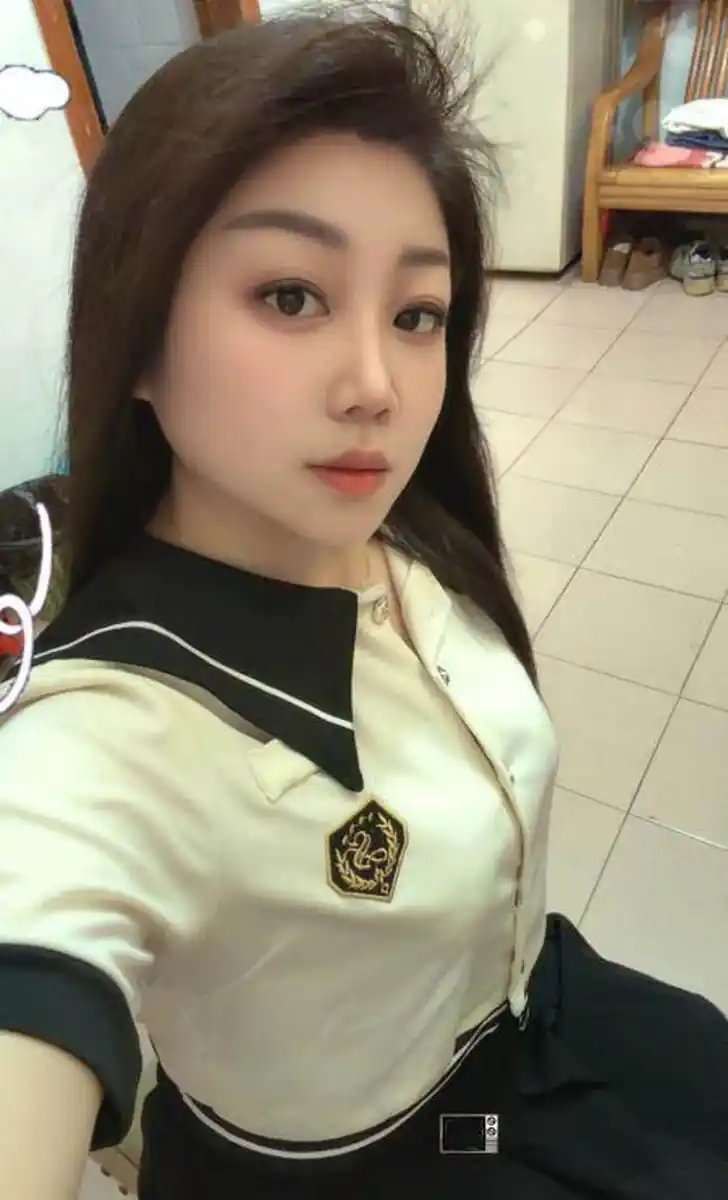 天河新人反差嫩妹-佳佳 3