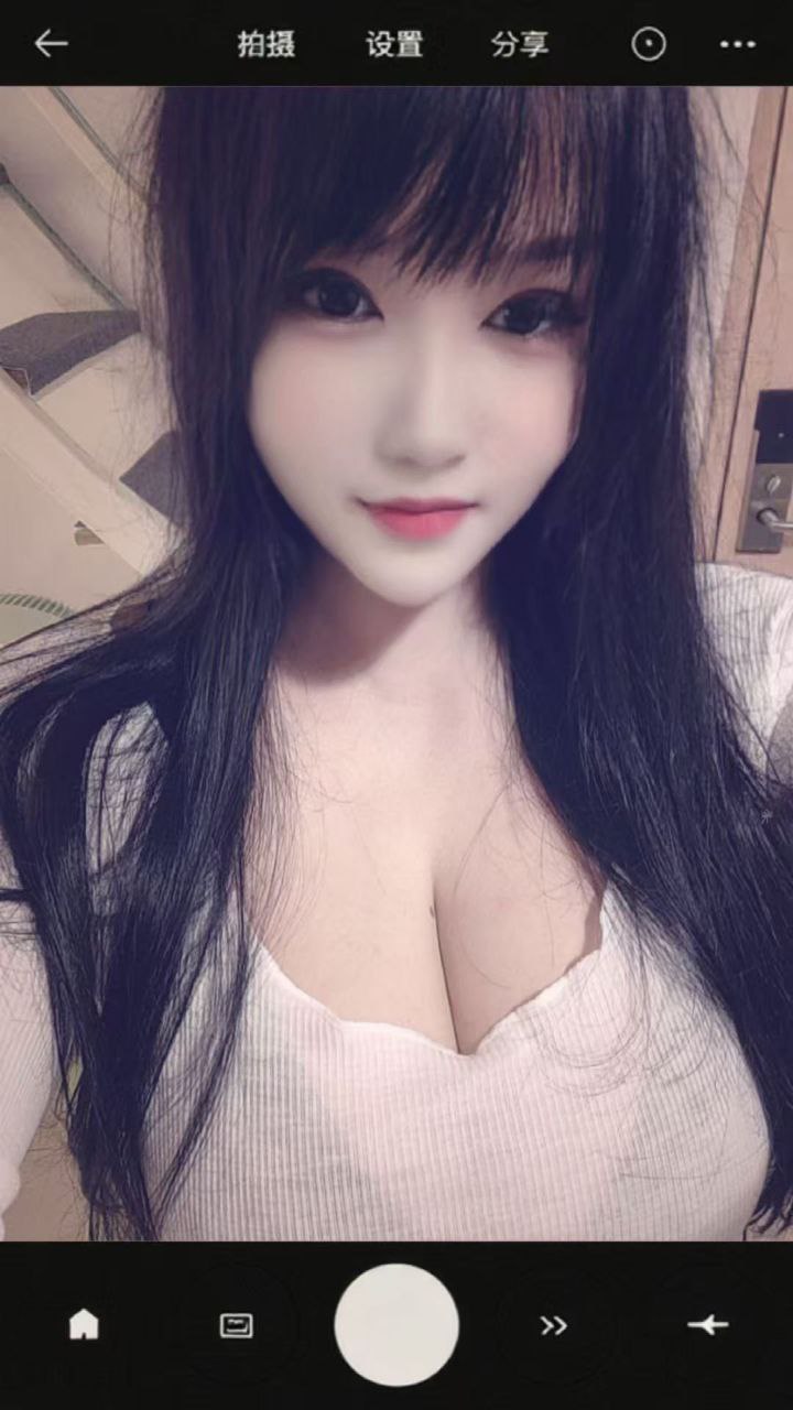 白云大波软胸前凸后翘兼职-小芳 2