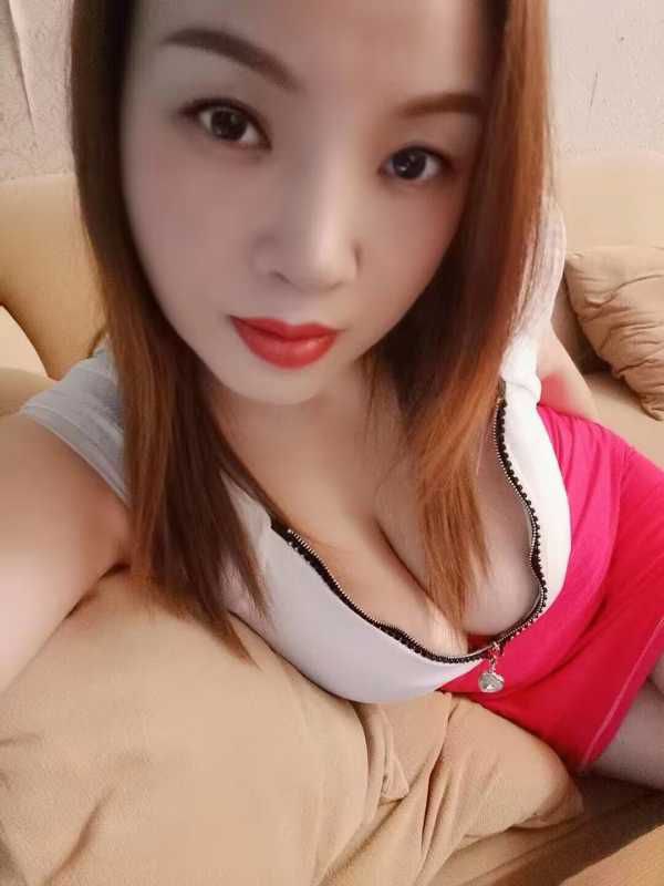 小丽丽极品少妇巨无霸